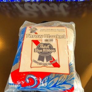 Pabst Throw Blanket